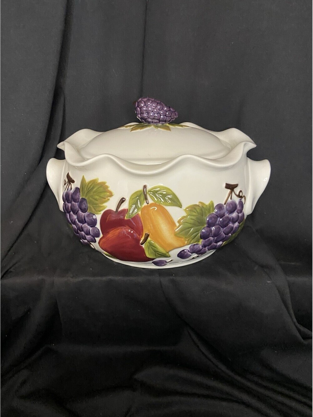 Celebrating Home Sonoma Villa Bean Pot Casserole Dish W/ Carrier Oval Fruit